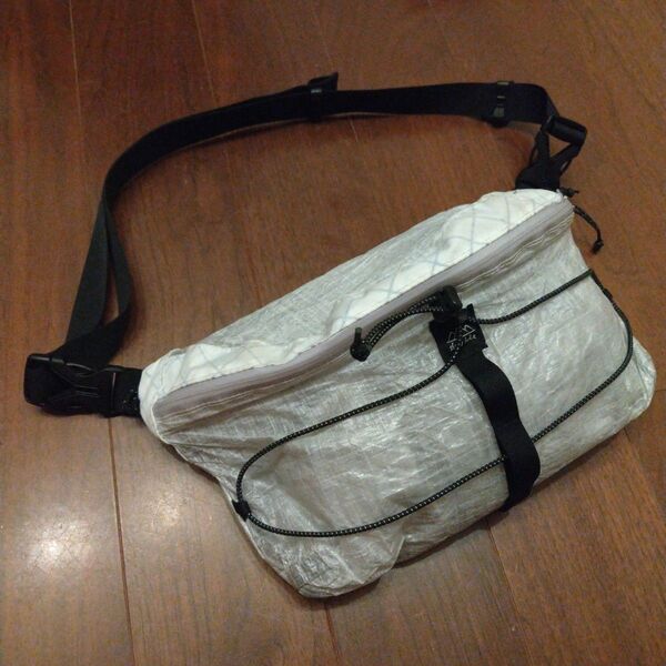 slow hike ショルダーバッグ ハイカーナナメバッグL dcf エコパック 白