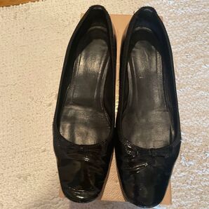プラダ PRADA ヒール リボン エナメル 黒 ブラック