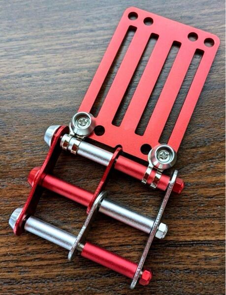 赤×銀 ベルトループ付き3連チェーン ニックス風 腰道具 腰袋 工具差し