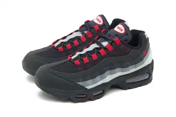 Liverpool FC × Nike Air Max 95 エアマックス 95