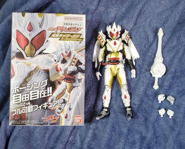 仮面ライダー アクションフィギュア 仮面ライダーガヴ ケーキングフォーム