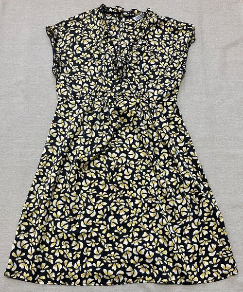 ZARA ワンピース チュニック XS 花柄