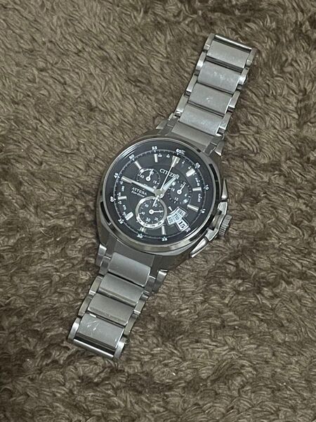 アテッサ エコ・ドライブ電波時計 ATD53-3011 【中古品】