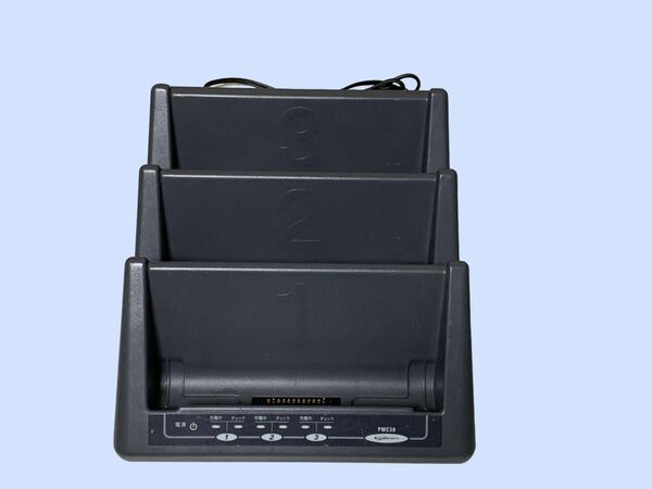 M6429 第一興商 DAM デンモク充電器 3連 PMC30 中古 通電確認済み