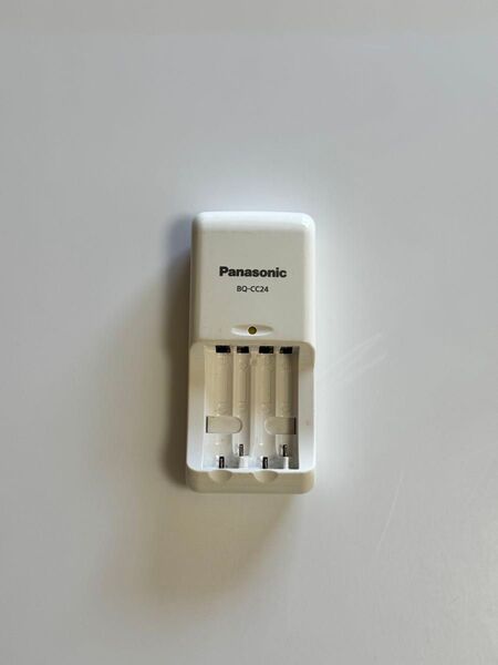 Panasonic 充電器 BQ-CC24