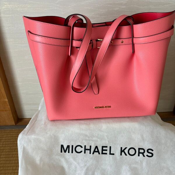 新品!マイケル・コース(Michael Kors)肩掛け