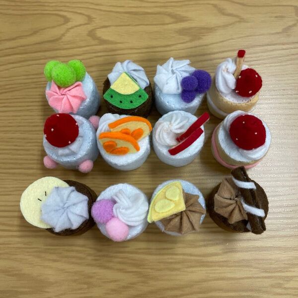 ケーキ フェルト ハンドメイド 12個セット