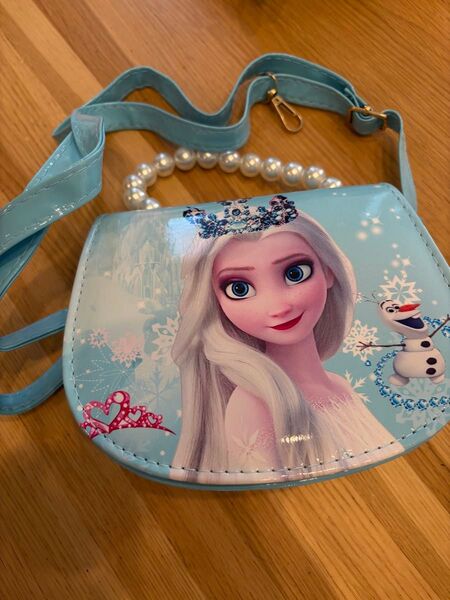 アナと雪の女王 エルサ ショルダーバッグ パール キッズ 大人 子供 バッグ レディース ハンドバッグ