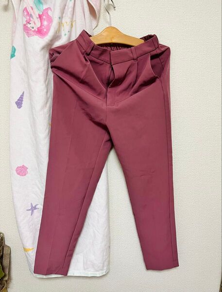 GU ジーユー ストレッチテーパードパンツ パープル Sサイズ