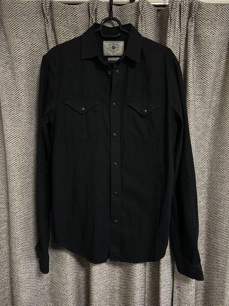 ZARA ザラ 車 シャツ ブラック