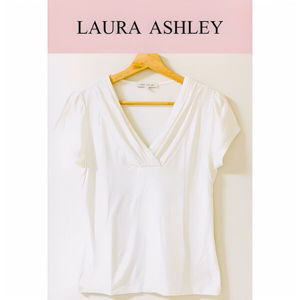本日限定価格 #25 LAURA ASHLEY ローラアシュレイ カットソー Tシャツ S カットソー ホワイト 半袖