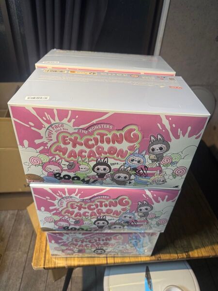 THE MONSTERS Exciting Macaron ぬいぐるみ シリーズ