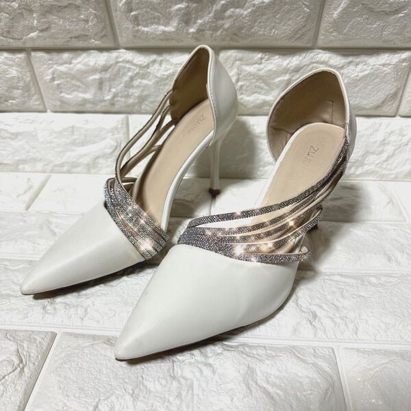 SHEIN ホワイト ハイヒールパンプス キラキラ シンプル ポインテッドトゥ パンプス レザー