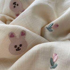s24▼140×50cm▼コットン刺しゅう生地▼うさぎ チューリップ 薄手 フラワー 動物 植物 かわいい 透かし