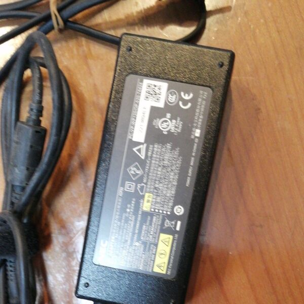 NEC ACアダプター PA-1121-08 100-240V~2.0A 50-60Hz19V 6.32A 動作保証