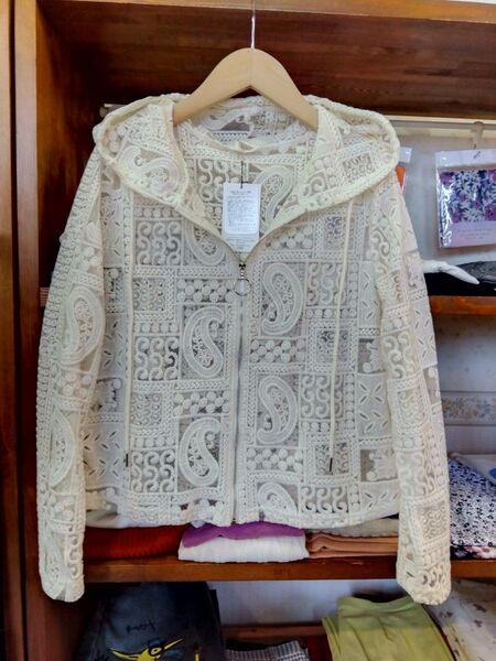 新品 総レース パーカー Sサイズ