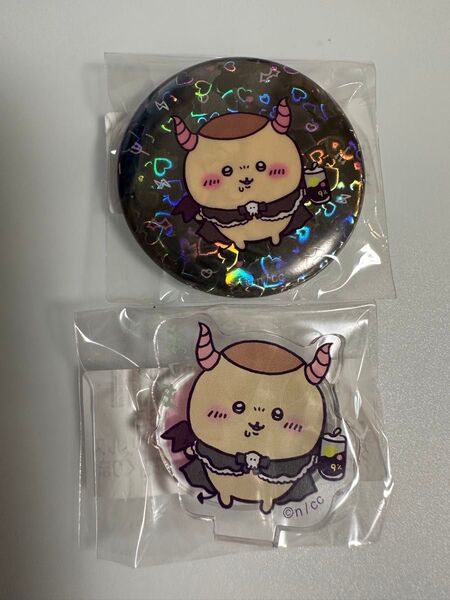 ②ちいかわ てんしあくま 缶バッジ アクリルスタンド くりまんじゅう