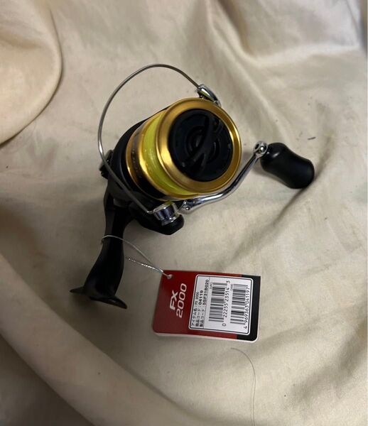 新品未使用品!シマノ スピニングリールシエラ19FX 2000 AR-Cスプール採用 2号150m付いてます