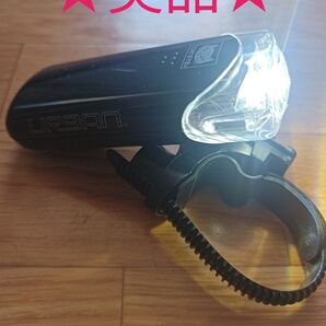 ★美品★キャットアイ(CAT EYE) URBAN HL-EL140/145 自転車LEDヘッドライト(乾電池式)