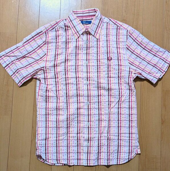 【美品】FRED PERRY フレッドペリー 半袖シャツ チェック ピンク ストライプチェック サイズS メンズ(レディース可)