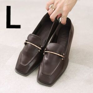 スクエアトゥピースソールビット付きローファー Vivian