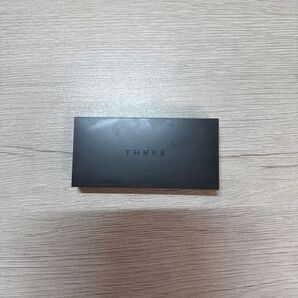 THREE アイシャドウパレット 黒