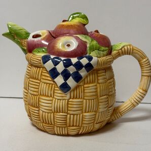 陶器ポット フルーツ かわいいポット 珍しいポット 底に貫入あります 陶器製