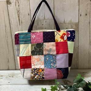 パッチワークのトートバッグファスナー付き ハンドメイド