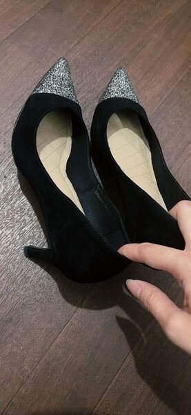スエードパンプス