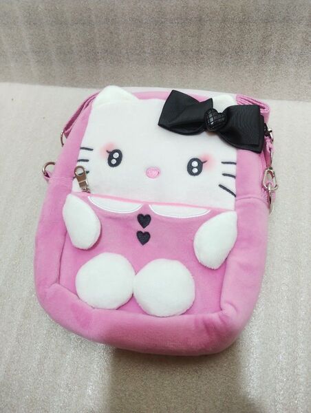 ハローキティ ぬいぐるみポシェット