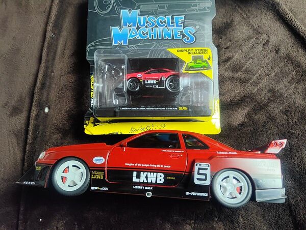 2台セット LB-ER34 Super Silhouette SKYLINE 1/24と1/64