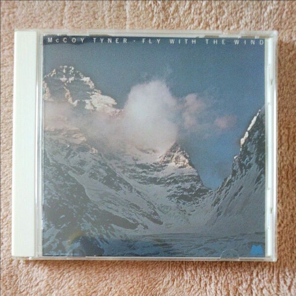 CD「フライ・ウィズ・ザ・ウインド/マッコイ・タイナー」