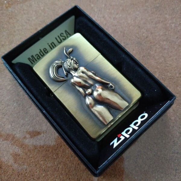 Sexy Girl Zippo