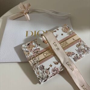 最新 ディオール ギフトボックス&ショップ袋 2025