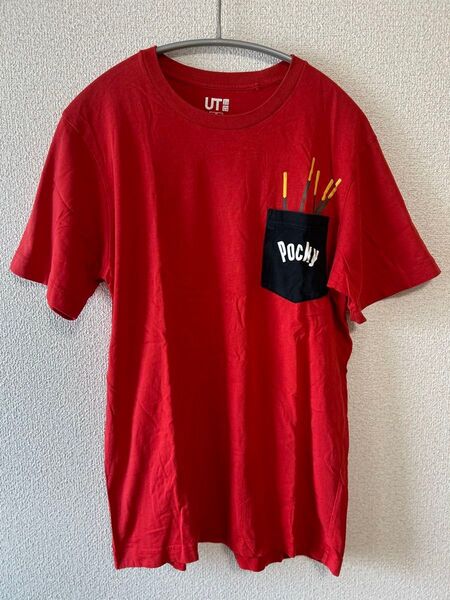 UNIQLO ユニクロ The Brands UT ポッキー(グラフィックTシャツ・半袖)半袖 Tシャツ M 赤