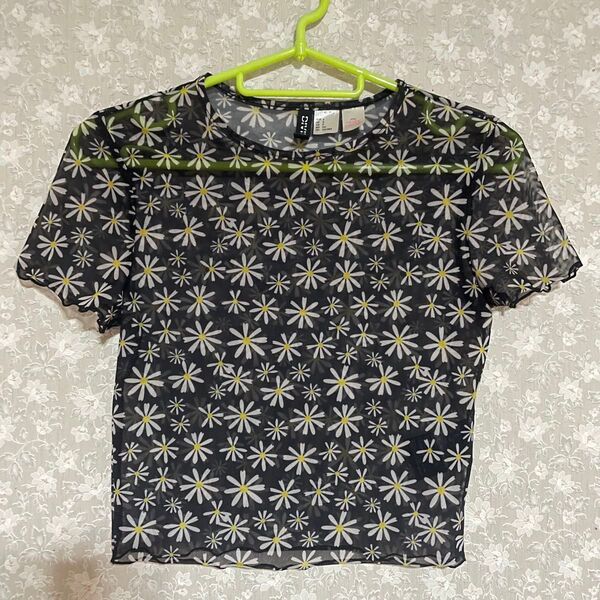 h&m 花柄 シースルー ポリエステル クロップド丈 半袖 Tシャツ 黒 ジヨン