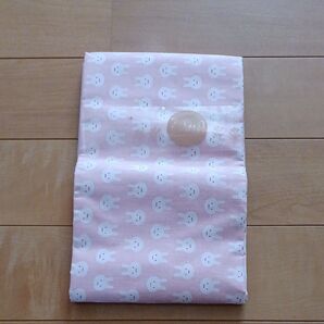 はぎれ 生地 布生地 ハンドメイド 手芸 ピンク うさぎ 未使用