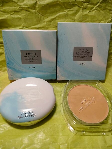 エイボン ファンデーションと専用ケース 未使用