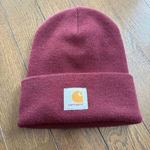 Carhartt ニット帽 レッド