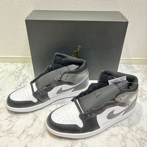 新品 未使用 エアジョーダン1MID ブラック/ホワイト/アイアングレー30.5cm