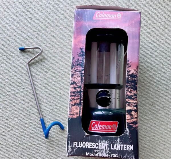 Coleman コールマン 蛍光灯ランタン&ランタンフック付 グリーン 単一電池
