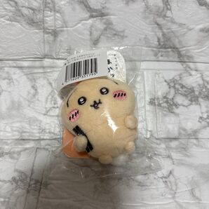 ちいかわ うさぎだらけくじE賞:ぬいぐるみバッジ (ほかッ…)