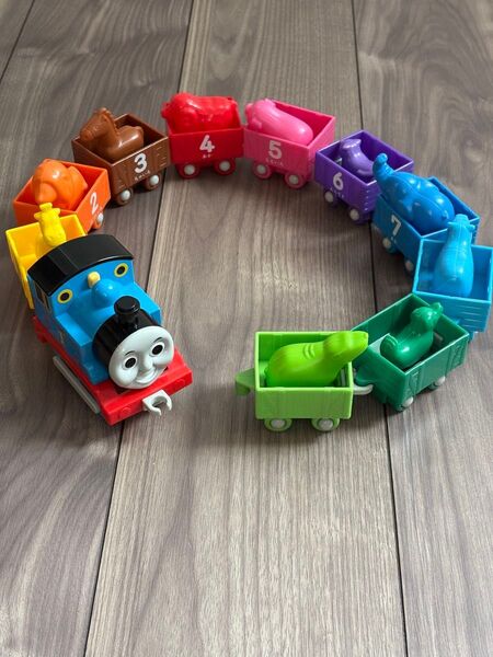 トーマス 10までつなげて 知育玩具
