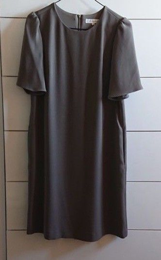 新品 エムプルミエ カーキ ワンピース