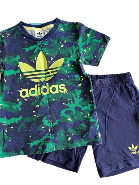 ★アディダスadidas セットアップ上下 半袖ハーフパンツ 100