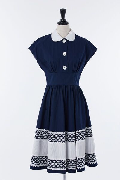 miumiu 刺繍ワンピース