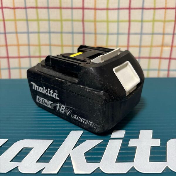 (2)マキタ純正バッテリー BL1860B稼動品です、バッテリー容量は5261mAhです。