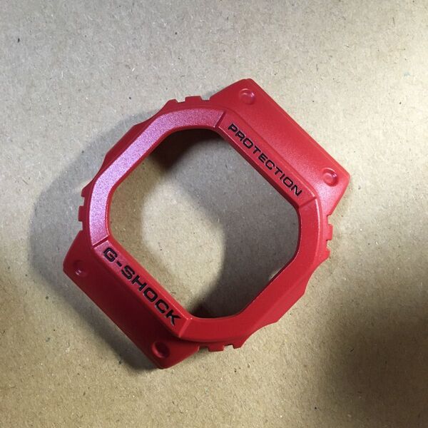CASIO G-SHOCK DW-5600P-4 ベゼル