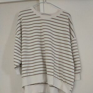 ボーダー トップス