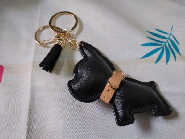 ワンちゃん キーホルダーバッグチャーム ブラック